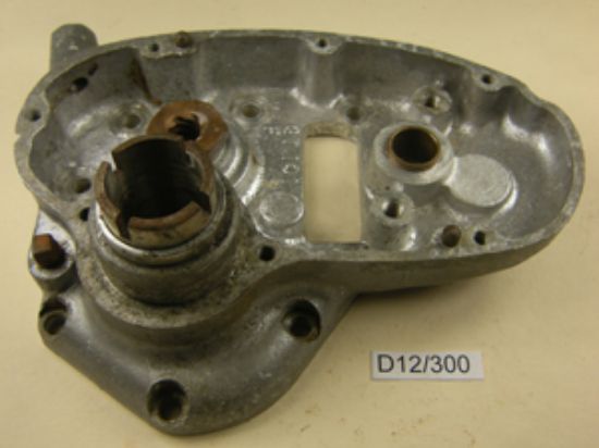 Picture of Gearbox inner cover : Laydown gearbox : G102