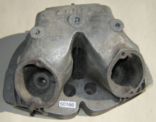 Picture of Cylinder head : Alloy type : 1957-59 : Straight
