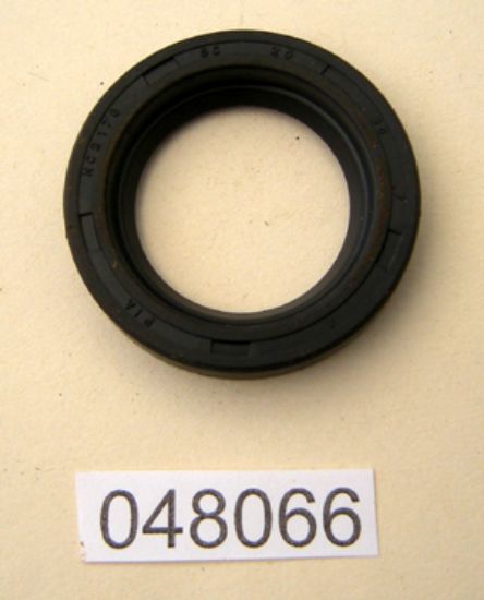 Picture of Chaincase oil seal : Lightweight behind clutch : Late type
