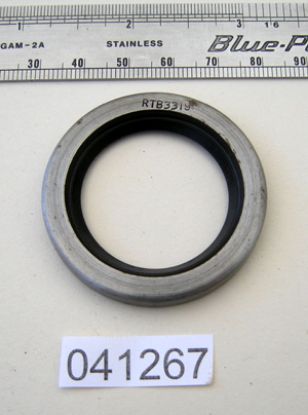 Picture of Oil seal : Sleeve gear : Pre engine 106838