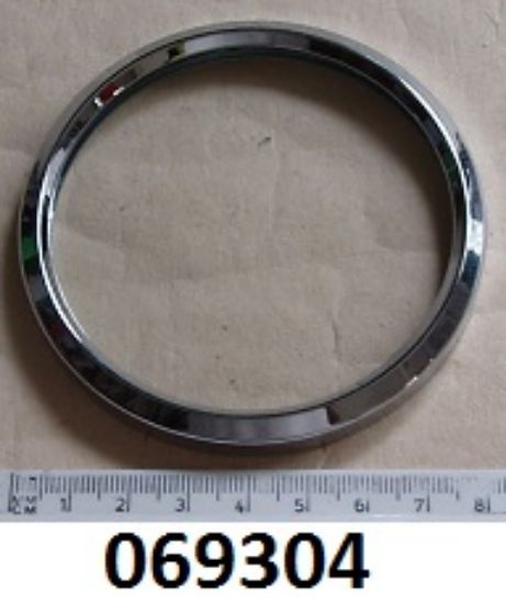 Picture of Bezel assembly: Chronometer speedo and tachometer : Unflanged