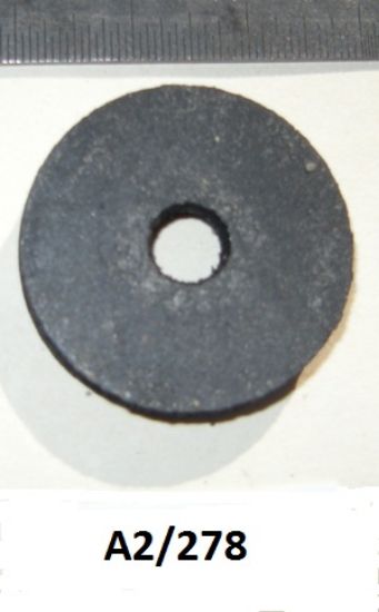 Picture of Petrol tank mounting rubber : Flat