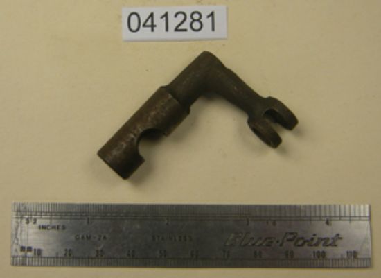 Picture of Clutch operating lever : Pre engine 106838