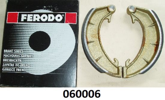 Picture of Brake shoes : Front : Pair : 8in Twin Leading Shoe