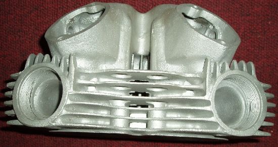 Picture of Cylinder head : Alloy type : 1955-57 : Concave : Good threads