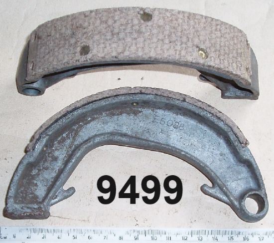 Picture of Brake shoes : Front or Rear : Pair : 7in Single Leading Shoe : EX WD : Relined