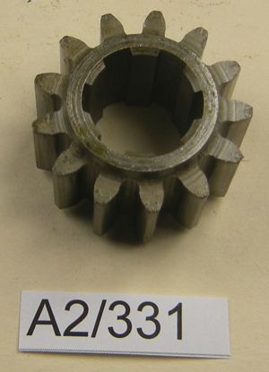 Picture of Gear pinion : 1st gear mainshaft : 13 teeth : N8037 : Genuine NOS 