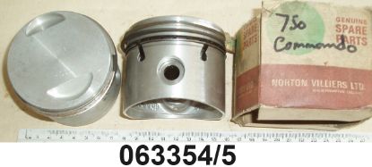 Picture of Piston set : Engine set of 2 : 750cc : 73mm +30 : Genuine NOS shop soiled